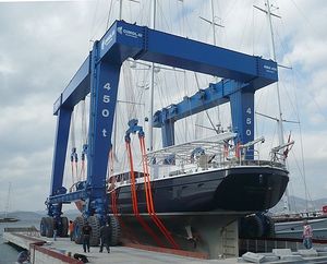 travel lift a ruote indipendenti 1