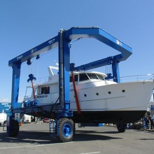 travel lift 1