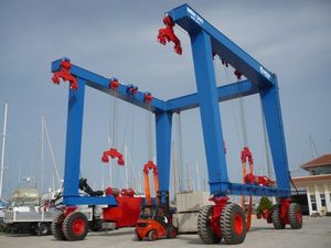 travel lift a ruote indipendenti 1