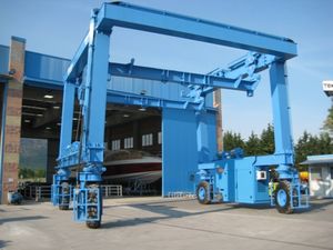 travel lift controllato a distanza 1