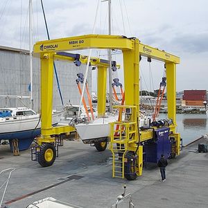 travel lift controllato a distanza 1