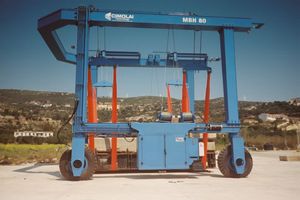 travel lift a ruote indipendenti 1