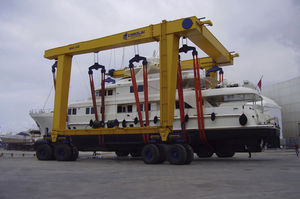 travel lift 1