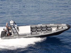 barca professionale barca militare / entrobordo a idrogetto / gommone semirigido