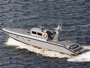 barca professionale patrol boat