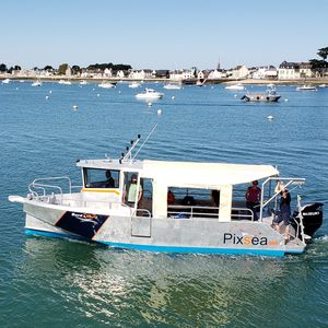 barca di supporto per immersioni