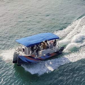 barca a motore house-boat catamarano