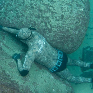 muta neoprene per pesca subacquea