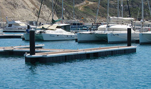 pontile galleggiante