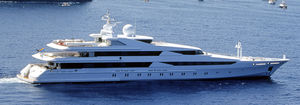 mega-yacht da crociera