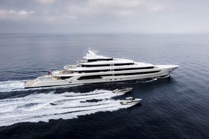 mega-yacht da crociera 1