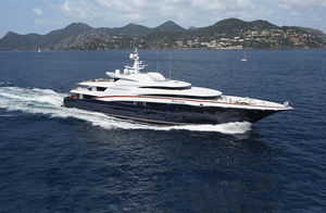 mega-yacht da crociera
