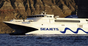traghetto per auto catamarano