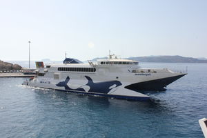 traghetto per auto catamarano