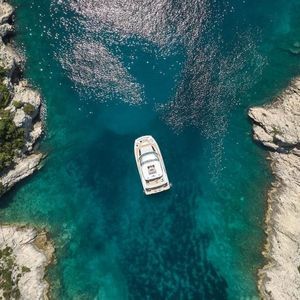motor-yacht catamarano 1