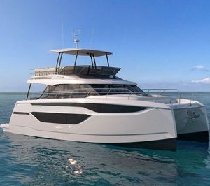 motor-yacht catamarano