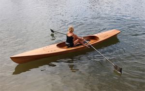 barca da canottaggio da turismo / skiff