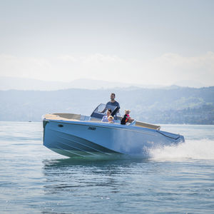 barca open tender per super-yacht / entrobordo / open / con console centrale