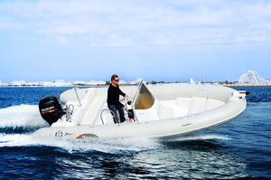 gommone fuoribordo