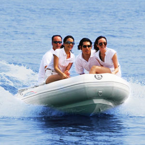 gommone fuoribordo