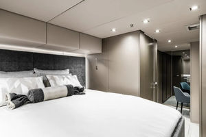 sailing-yacht multiscafo