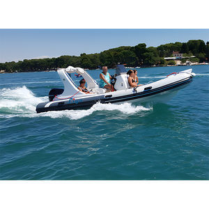 gommone fuoribordo