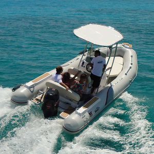 gommone fuoribordo 1
