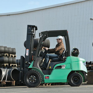 carrello elevatore per cantiere navale