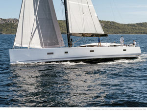 sailing-yacht da crociera / con deck saloon / semi-custom