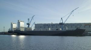 nave cargo portacontainer / ice-class