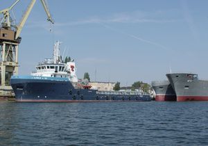 nave speciale anchor handling tug AHT