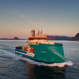 nave di supporto offshore per parco eolico