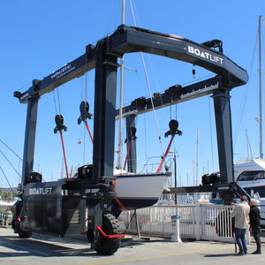 travel lift controllato a distanza 1