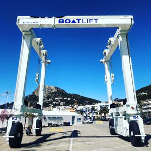 travel lift controllato a distanza 1