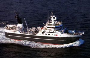 nave da pesca peschereccio a strascico