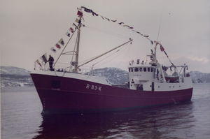 nave da pesca professionale peschereccio a strascico