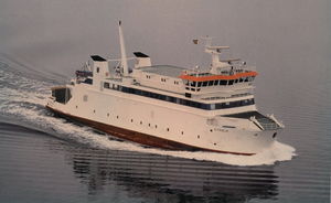 traghetto per auto ice-class