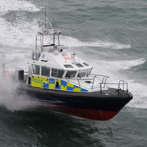 barca professionale patrol boat