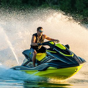 moto d'acqua tre posti