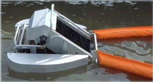 skimmer per idrocarburi a stramazzo