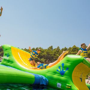 gioco acquatico scivolo