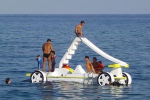 barca a pedali 4 posti
