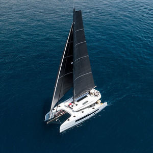 sailing-yacht catamarano