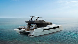 motor-yacht catamarano