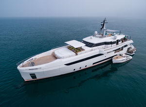 mega-yacht da crociera