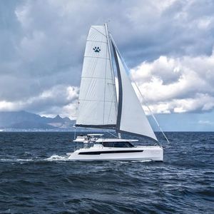 sailing-yacht catamarano