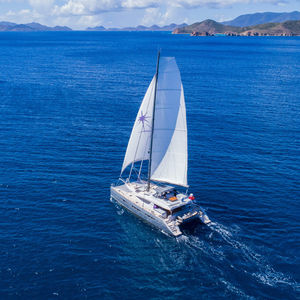 sailing-yacht catamarano