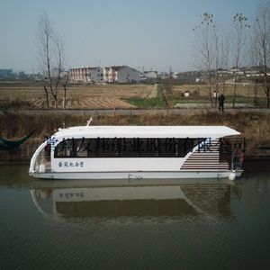 barca a motore house-boat catamarano