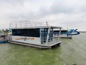 barca a motore house-boat catamarano