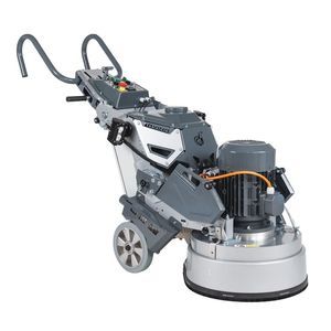 macchina lucidatrice per cantiere navale